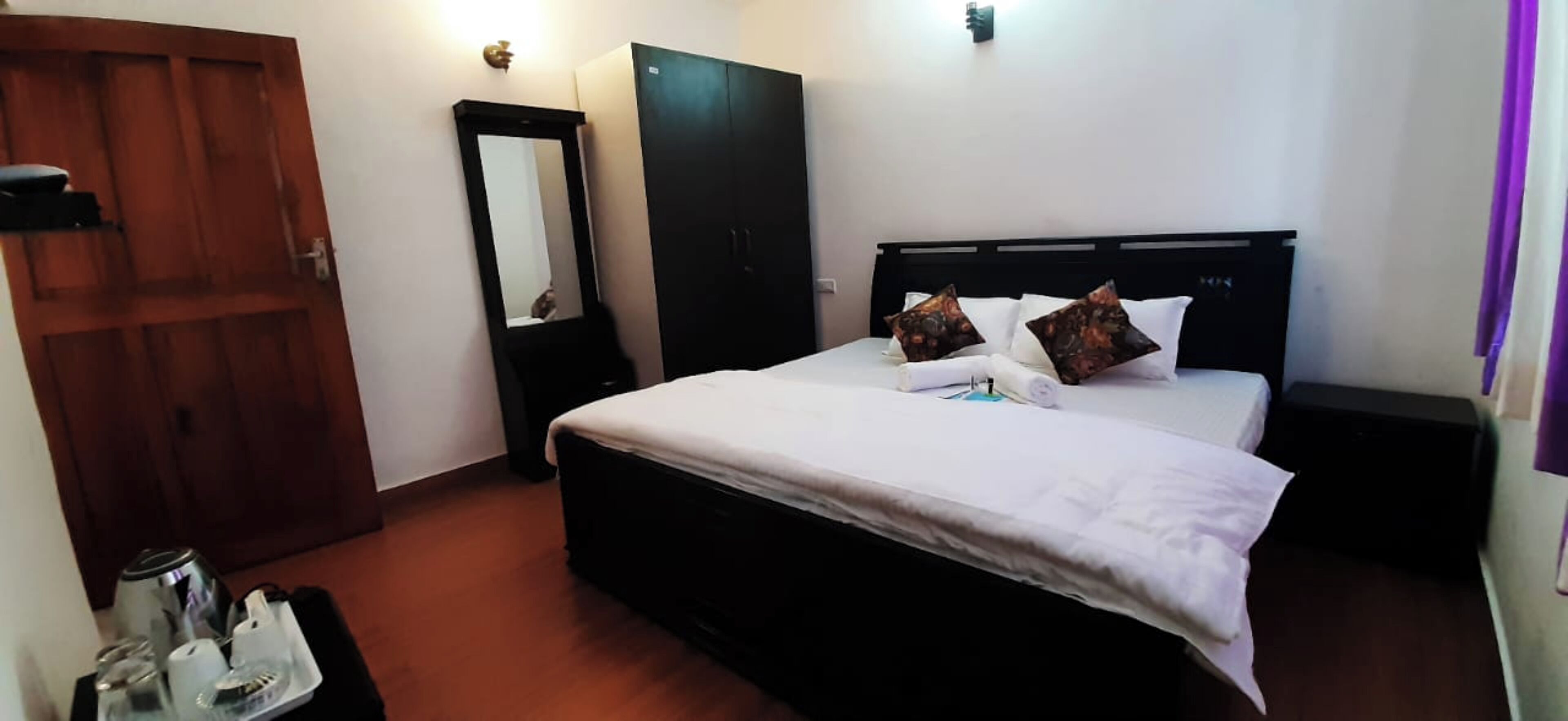 مكتب وواي فاي مجانًا