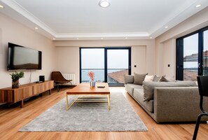 Smart TV - Bosphorus View with 2 Bedrooms-Elevator-Parking (İstanbul)