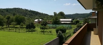 Appartement 'Panoramica' avec vue sur la montagne, Wi-Fi et climatisation