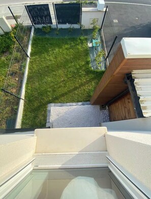 مغطس سبا خارجي