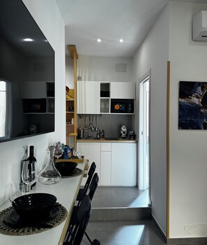 Romantisches Apartment, Stadtblick | Eigene Küche