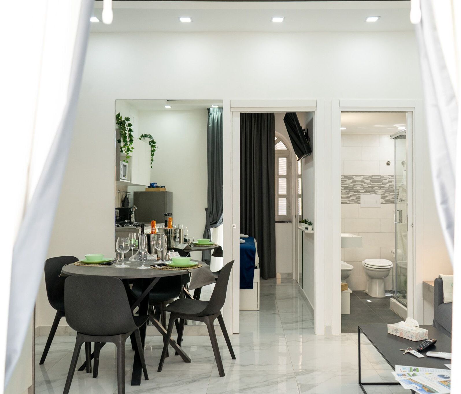 Lägenhet Superior - utsikt mot staden | Restauranger