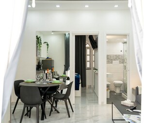 Superior Condo, City View | Dining - Scugnizzo Apartment (Naples)