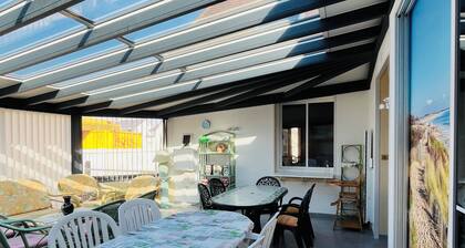 Maison conviviale 12 personnes Ă 120m de la mer