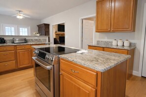 Fridge, microwave, oven, stovetop - Bald Mountain Retreat - Full Rumbling Bald Access - EV Charger, Blackstone, View (Lake Lure)