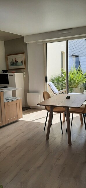 Interior - Mini Penthouse T3, box and building on the beach (La Baule-Escoublac)