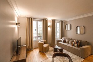 Living area - Apartment near Eiffel Tower - 1BR 2/4 persons (Paris)