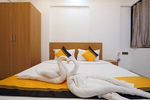 Habitación Deluxe, vistas a la ciudad | Wifi gratis
