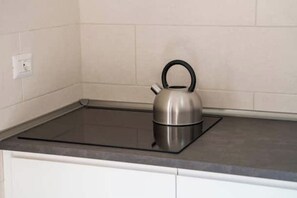 Private kitchen - Apartment with Panoramic Sea View in the Heart of Olbia (Olbia)