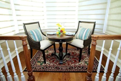 King Bedroom Studio - Victorian Guest House Studio - Luxury Apartment