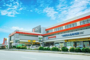 Exterior - Hotel La Vista by Grotto Vista (San Jose del Monte)