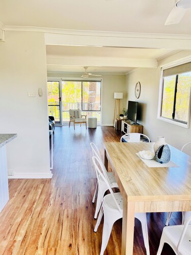 Mandurah Coastal Getaway - Modern & Spacious!