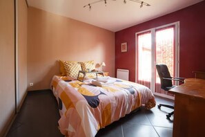 Internet, bed sheets - Villa L'Oasis du Rhône & private pool (Charmes-sur-Rhône)