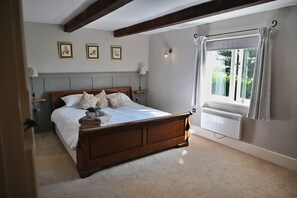 2 多间卧室、办公桌、熨斗/熨衣板、WiFi