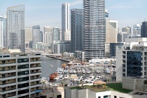 Marina - Free housekeeping visits during your stay - StayShort - Studio in Marina that Sleeps 3 with a Perfect City View (Dubai Marina)