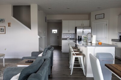 Holistic Campus Rental, LLC - Private Bedrooms in Shared Home with Shared Kitchen