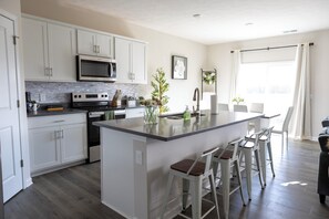 Private kitchen - Holistic Campus Rental, LLC - Private Bedrooms in Shared Home with Shared Kitchen (Oxford)