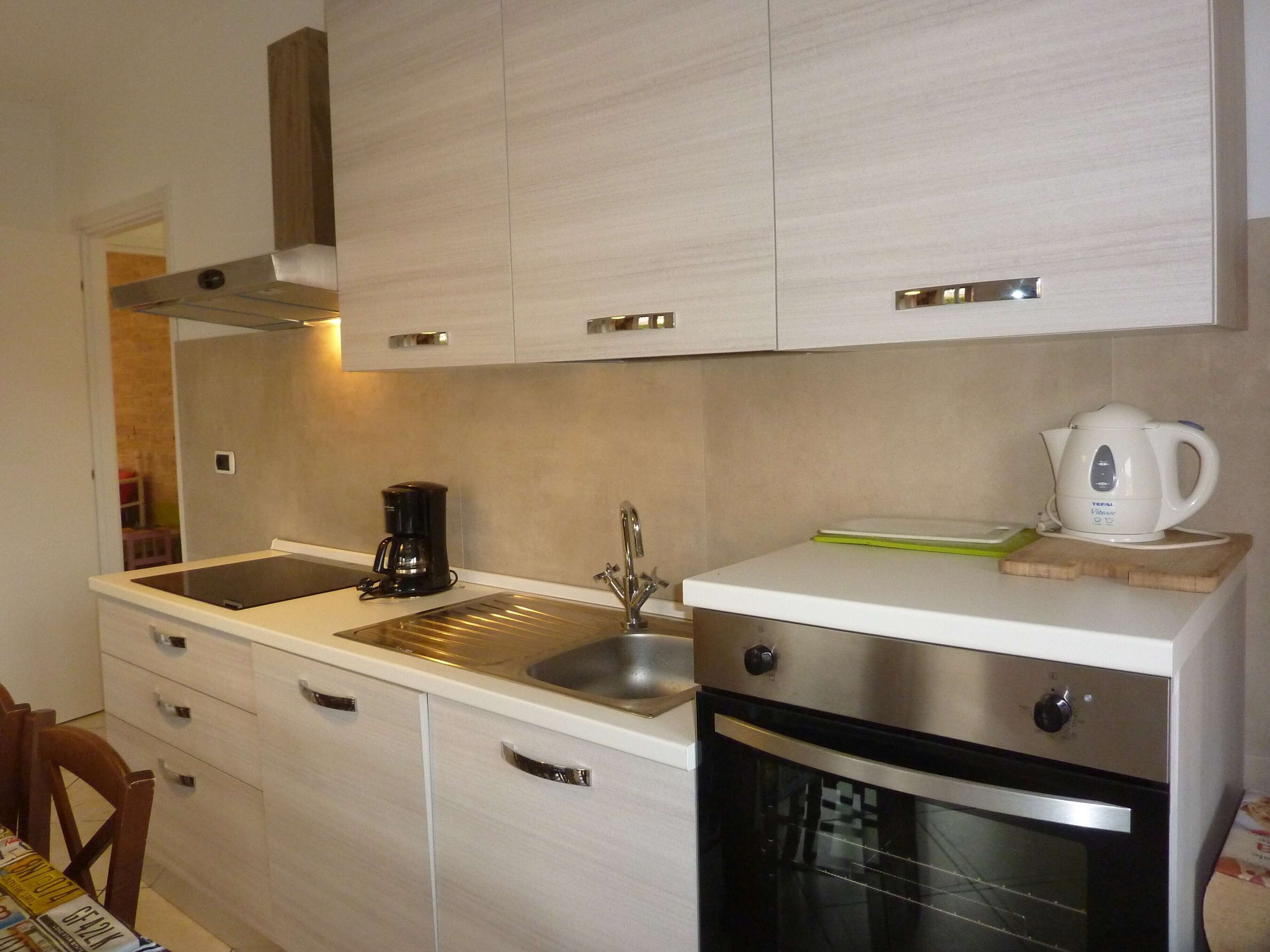 冰箱、烤箱、炉灶、洗碗机