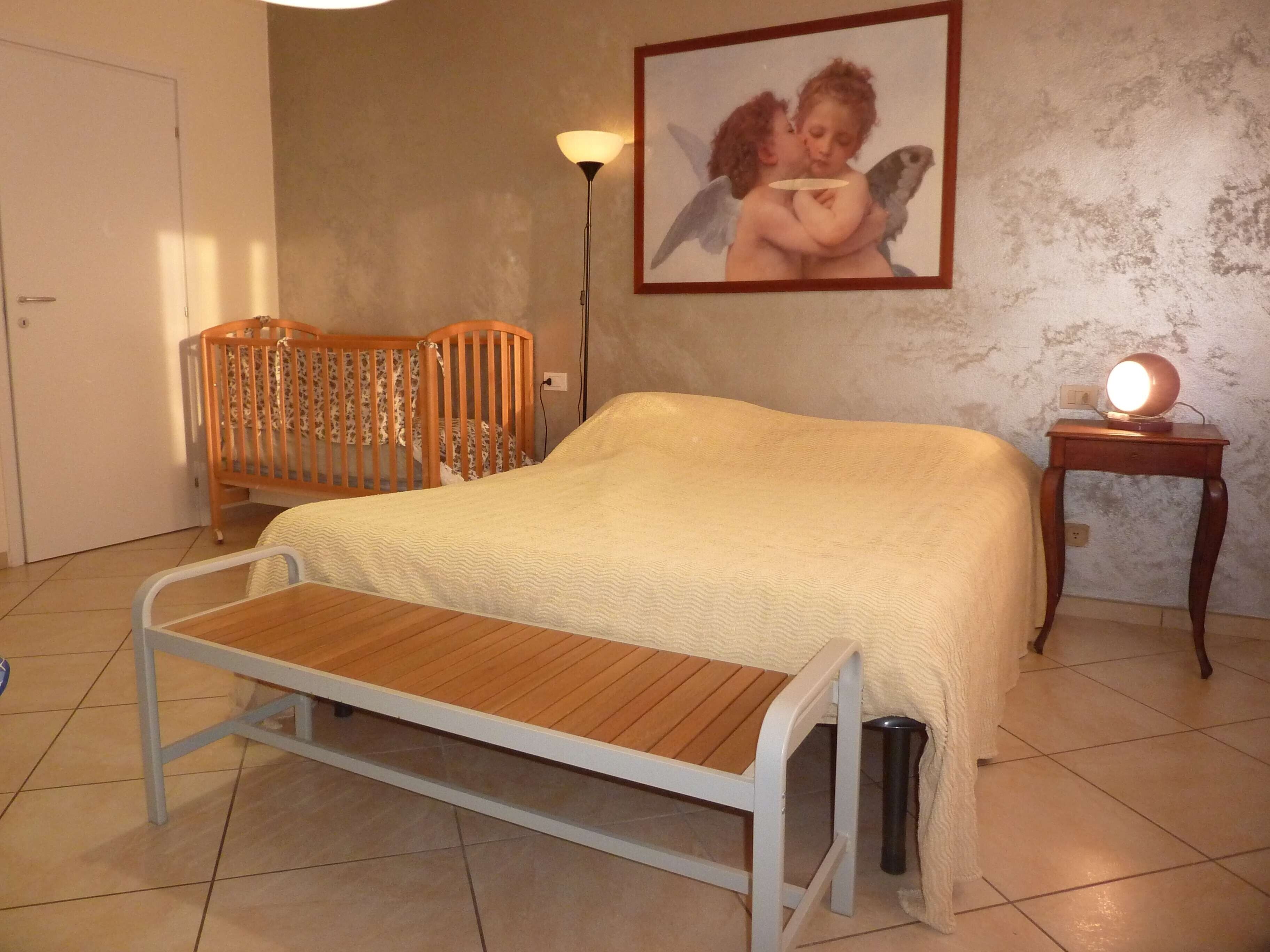 Ferros/tábuas de passar roupa, Wi-Fi, roupa de cama