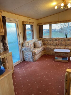 Smart TV - Family Owned Holiday Caravan, located 5 minutes walk from the Beach (Mablethorpe)