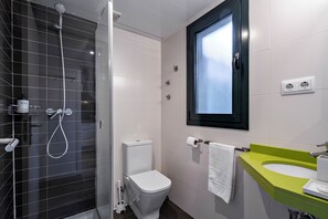 Shower, hair dryer - Verdi Entresuelo - Habitat Apartments (Barcelona)