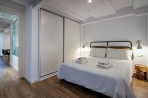 3 bedrooms, iron/ironing board, free WiFi - Verdi Entresuelo - Habitat Apartments (Barcelona)