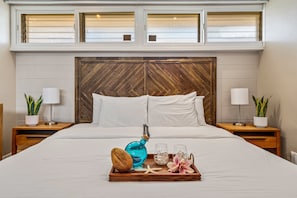 1 bedroom, iron/ironing board, free WiFi, bed sheets - SUMMER SALE! Oceanfront 1BR with Lanai, Pool & Island Views - Lahaina Roads 209 (Lahaina)