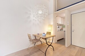 Dining - Delightful Apartment near Vatican/Saint Peter's Area (Roma)