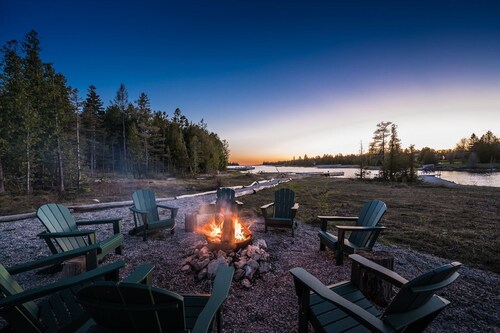 Paradise Pines | Waterfront | Beach + Dock