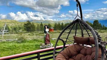 House, 4 Bedrooms, Private Pool | Property grounds