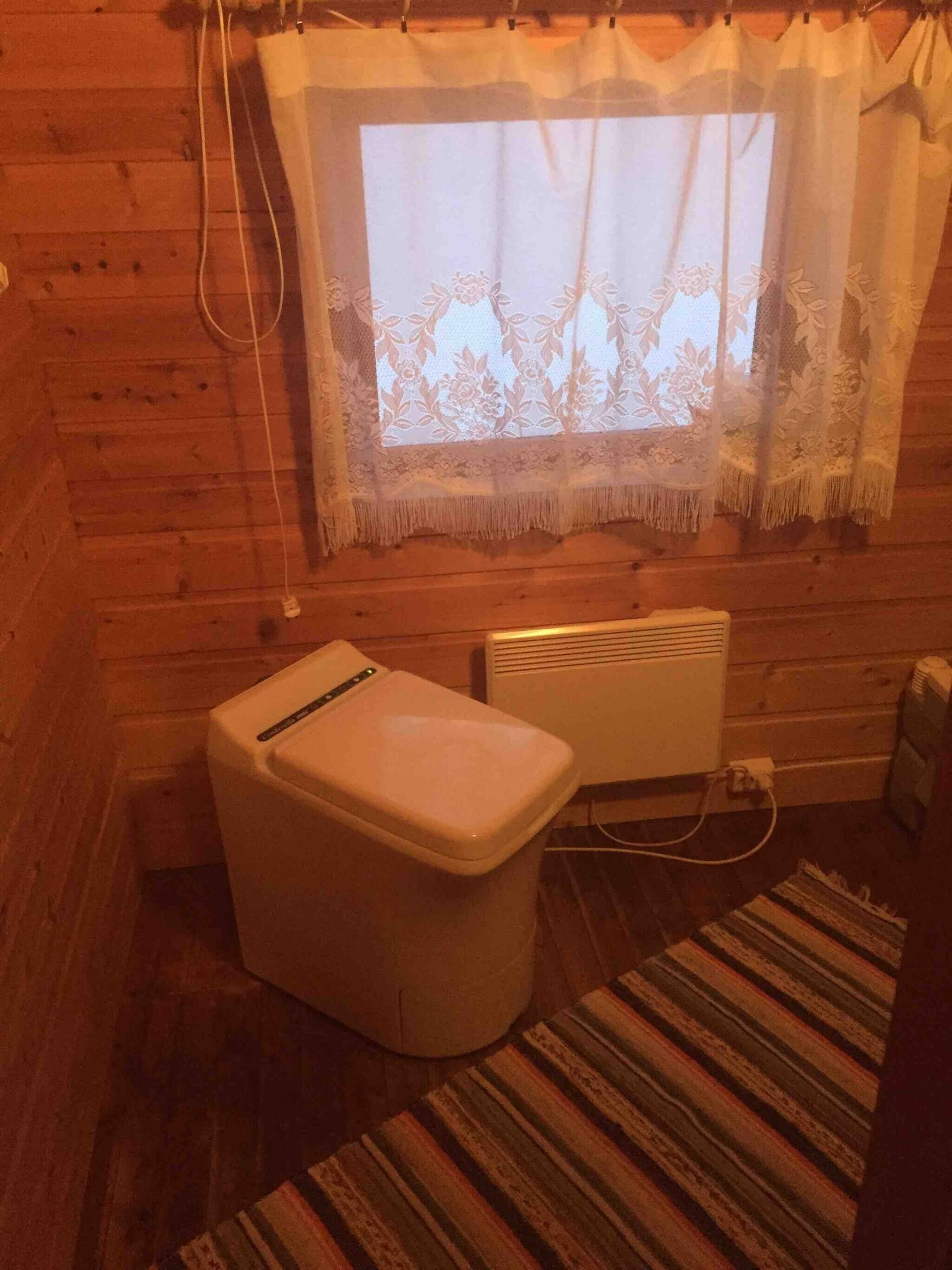 Cabin, 2 Bedrooms, Accessible, Balcony | Bathroom