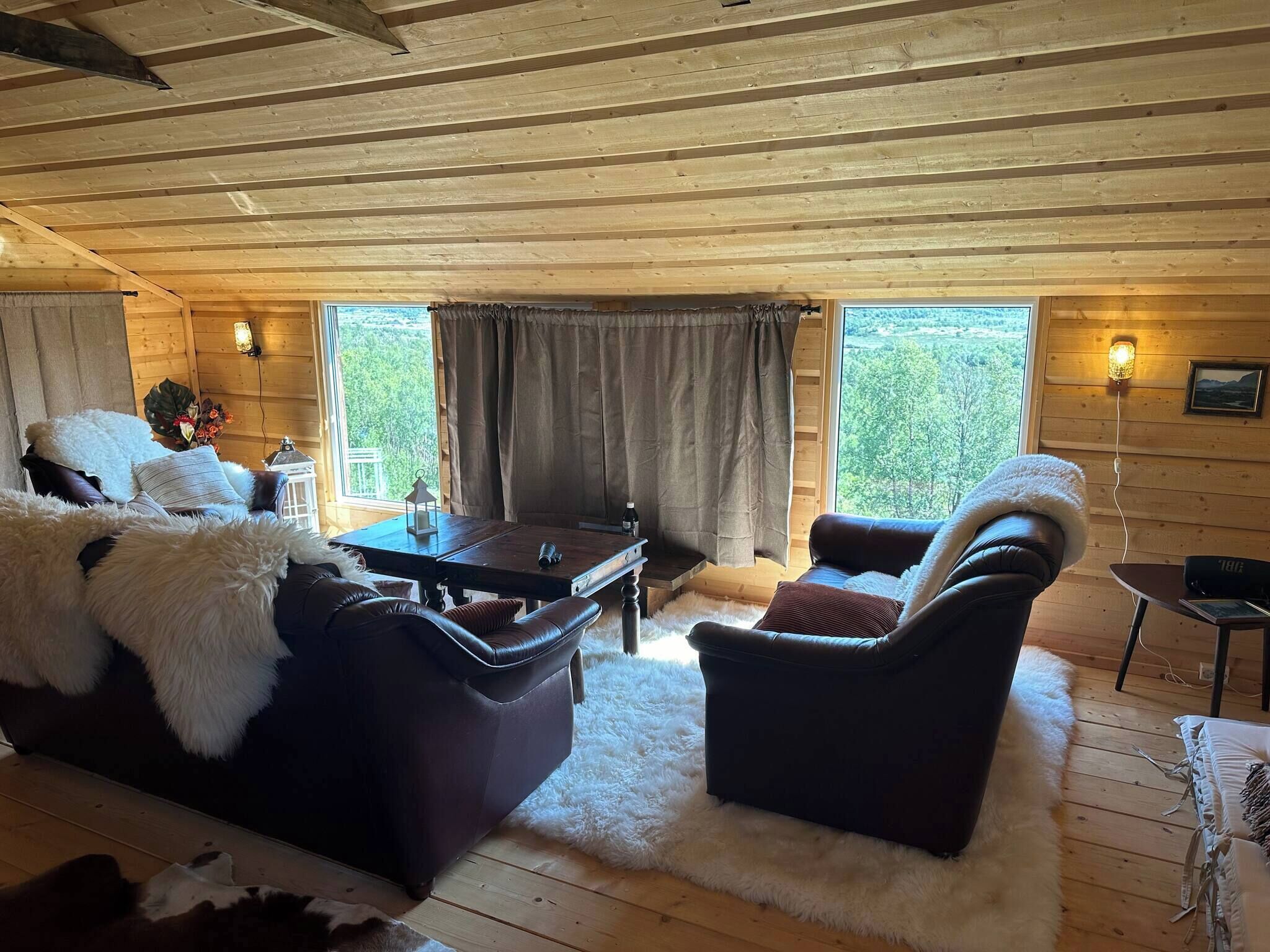 Ferienhütte, 2 Schlafzimmer, barrierefrei, Balkon | Wohnbereich