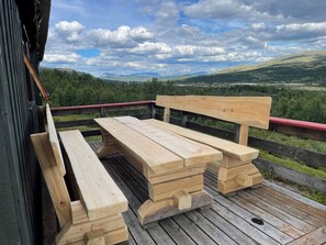 Cabane, 2 chambres, accessible aux personnes à mobilité réduite, balcon | Restauration extérieure