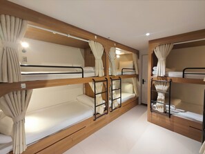 Free WiFi, bed sheets - Dorm Garden Hostel Danang By Haviland (An Hai)
