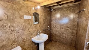 Design Room | Bathroom - Five Hill Cottage Mukteshwar (Mukteshwar)
