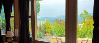 Five Hill Cottage Mukteshwar