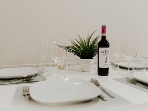 Dining - Charming apartment in Logroño for 4, includes Wi-Fi (Logroño)