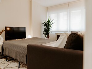 Interior - Charming apartment in Logroño for 4, includes Wi-Fi (Logroño)