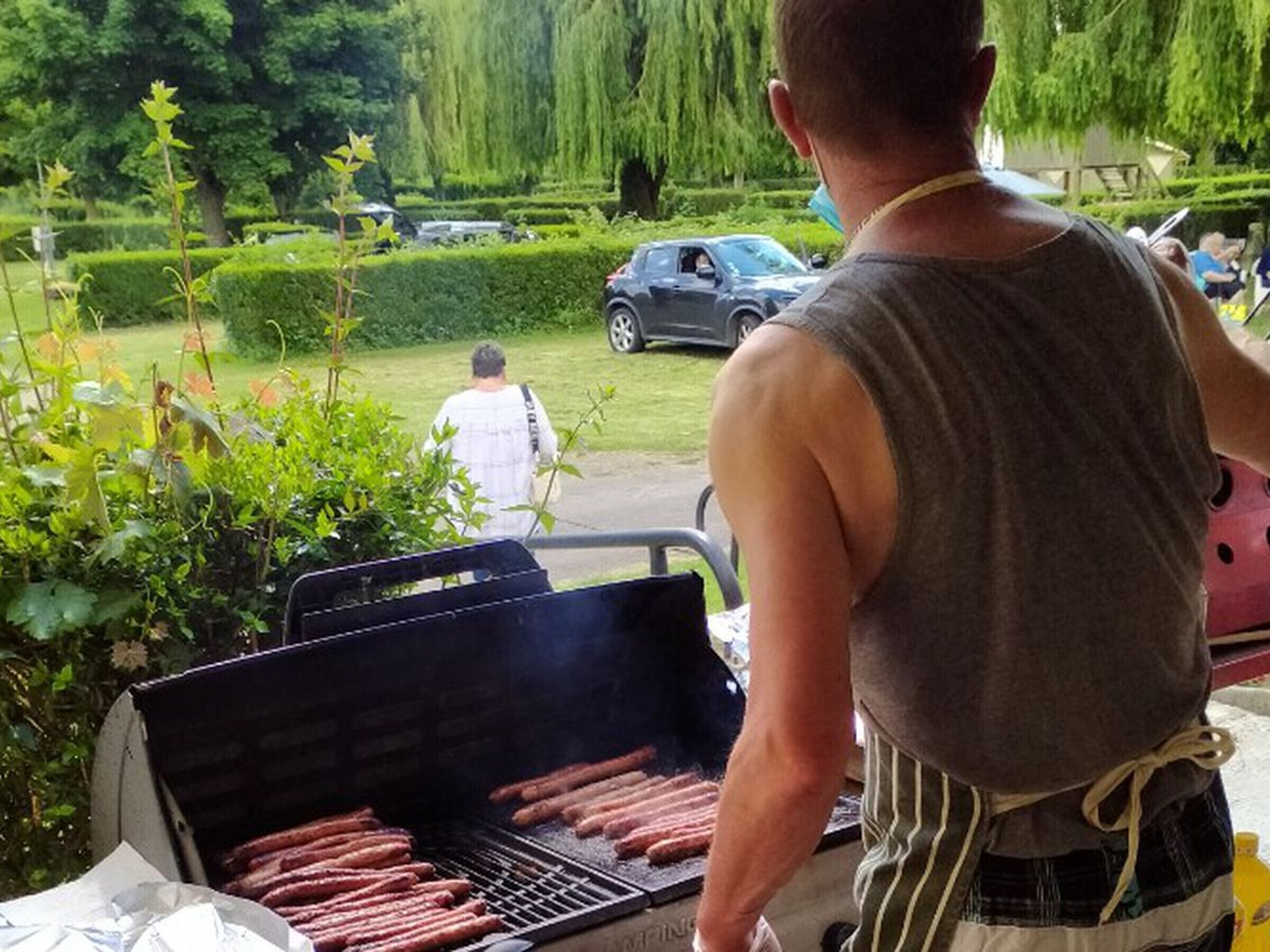 المنطقة المحيطة بالمنشأة