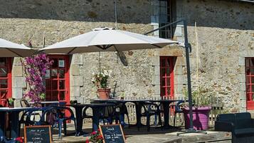 Restauration en plein air