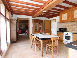 Fridge, microwave, dishwasher