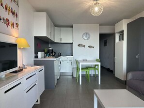 Interior - Ground Floor Apt Banyuls 4 pers. Parking Air Conditioning (Banyuls-sur-Mer)