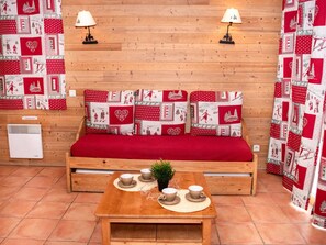 Interior - Cozy Studio 4 Guests, Balcony, Parking, WIFI in Pra-Loup (Pra-Loup)