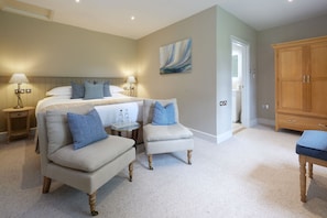 2 bedrooms, iron/ironing board, WiFi, bed sheets - Secluded 2 bedroom, 2 bathroom cottage with private terrace and idyllic views (Hallbankgate)