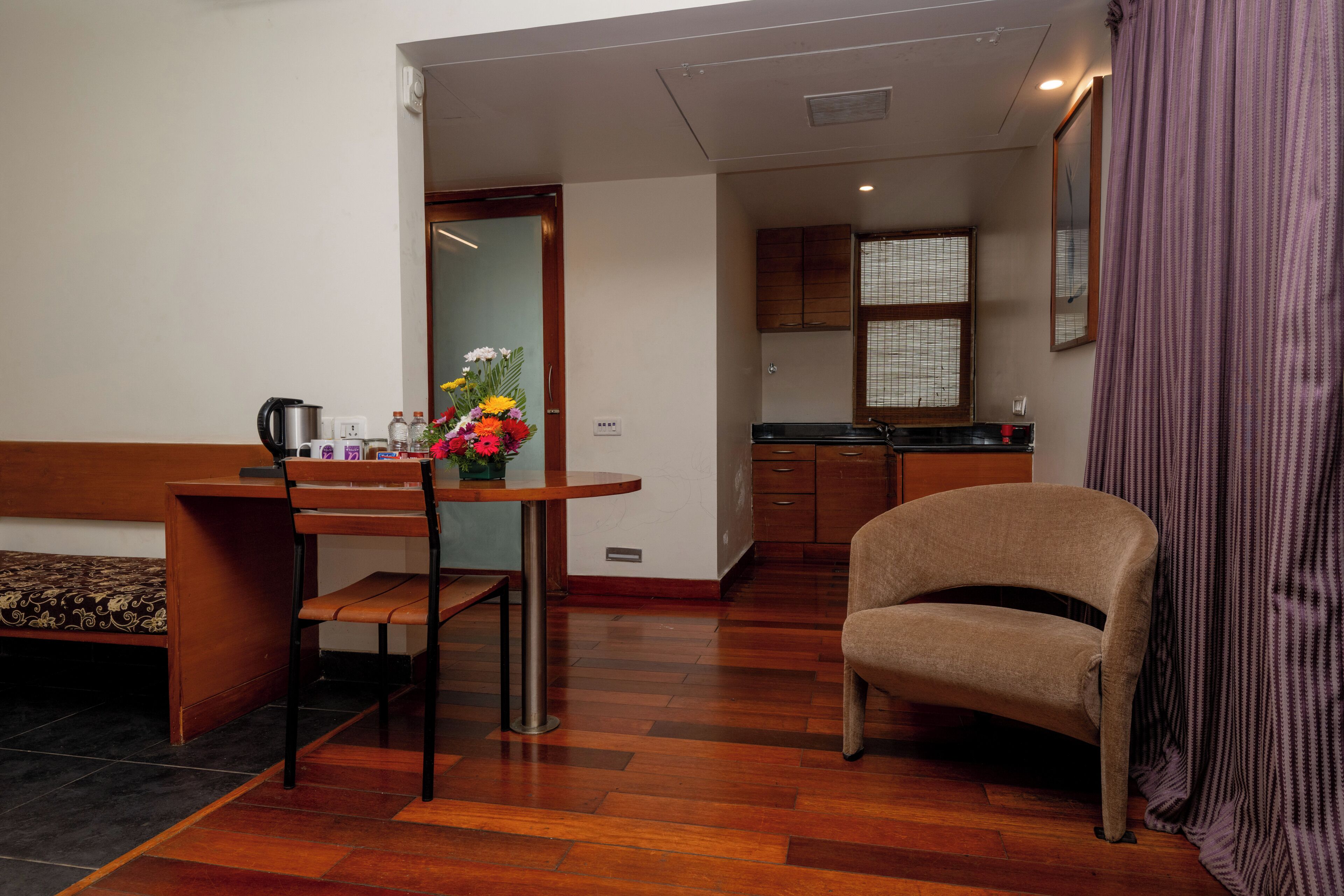 Iron/ironing board, free WiFi