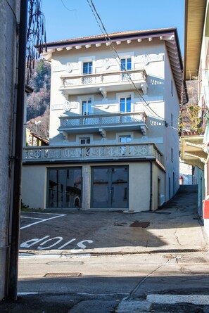 Exterior - Village and Lake. Modern and unique apartmentLake Orta. (Alzo)