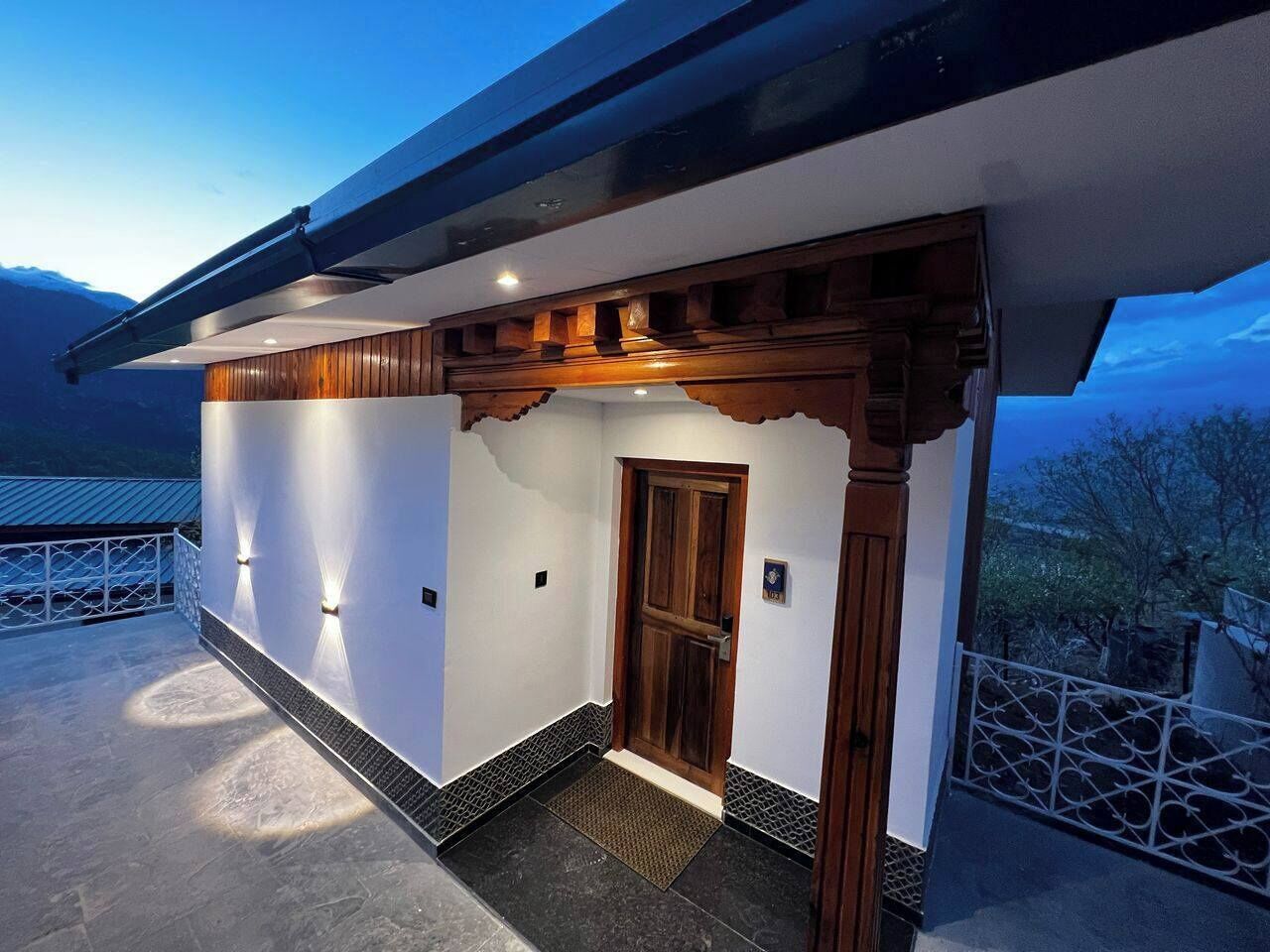 Deluxe Double Room, Balcony, Mountain View | Exterior detail