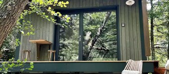 Lodge - Unusual night in the castle grounds