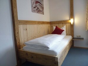 Een kluis op de kamer, verduisterende gordijnen, geluiddichte muren