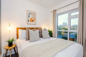 Silitysrauta/-lauta, internet, vuodevaatteet